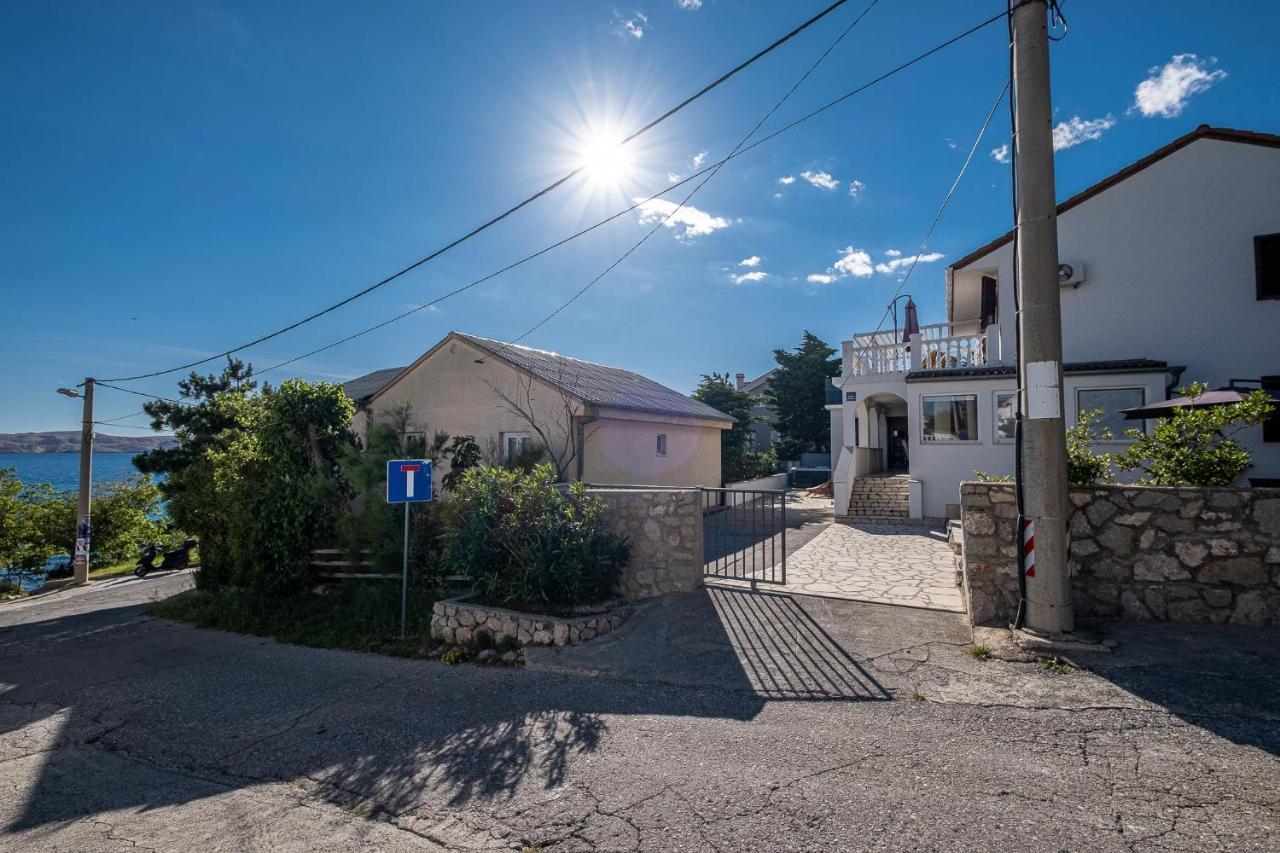 House Petra On The Beach-Sea Цезарица Екстериор снимка